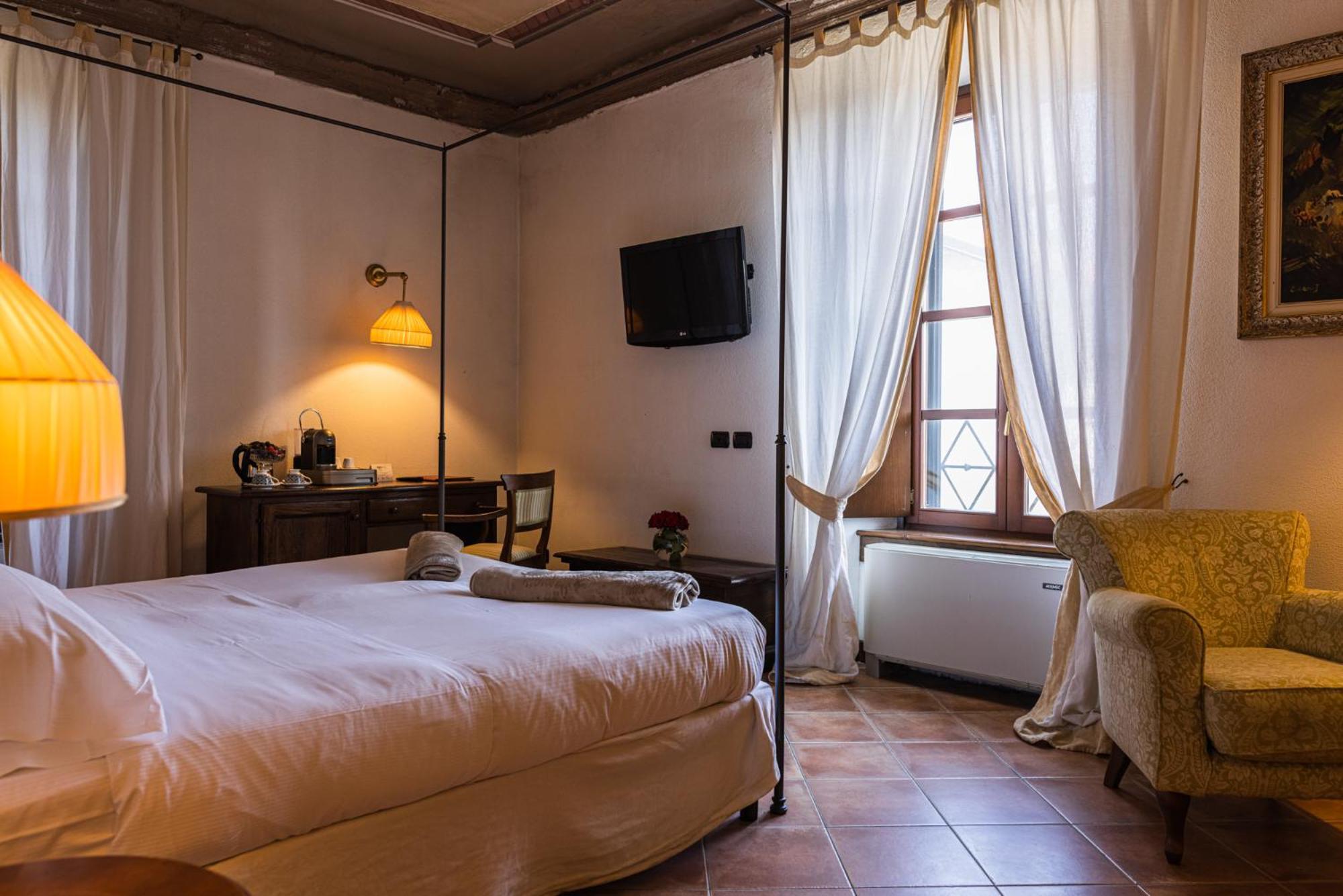 Al Castello Resort Sillavengo المظهر الخارجي الصورة
