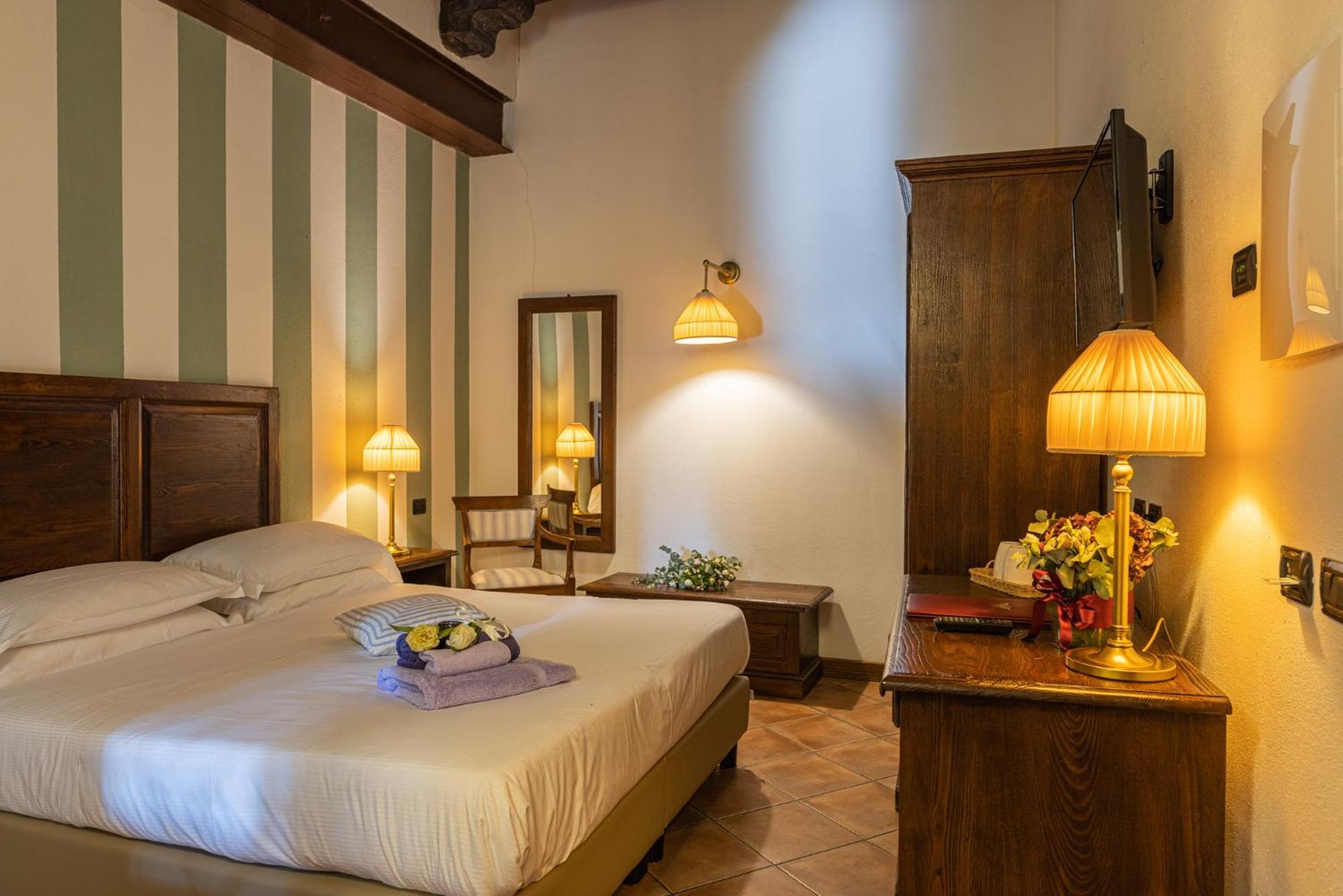 Al Castello Resort Sillavengo المظهر الخارجي الصورة