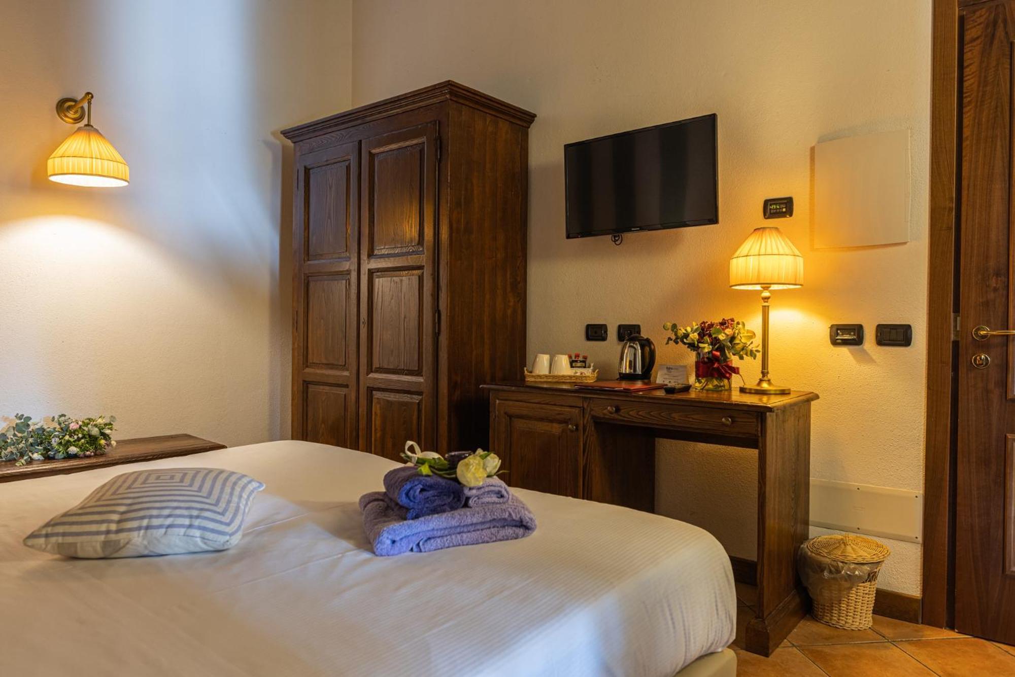 Al Castello Resort Sillavengo المظهر الخارجي الصورة